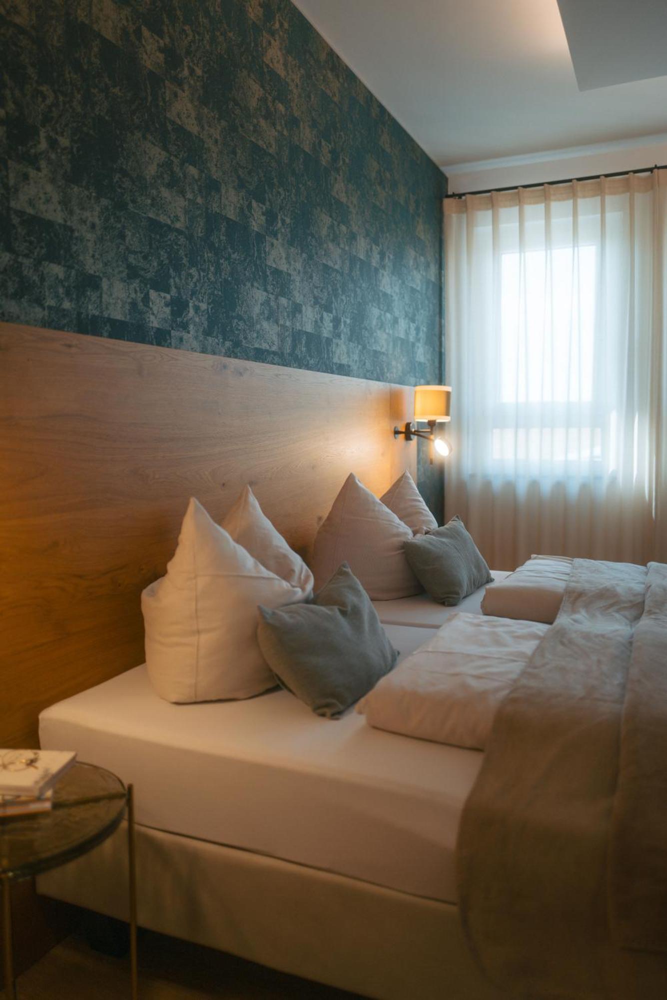 Hotel Poellners 20 Min Von Muenchen Hbf Petershausen Eksteriør billede